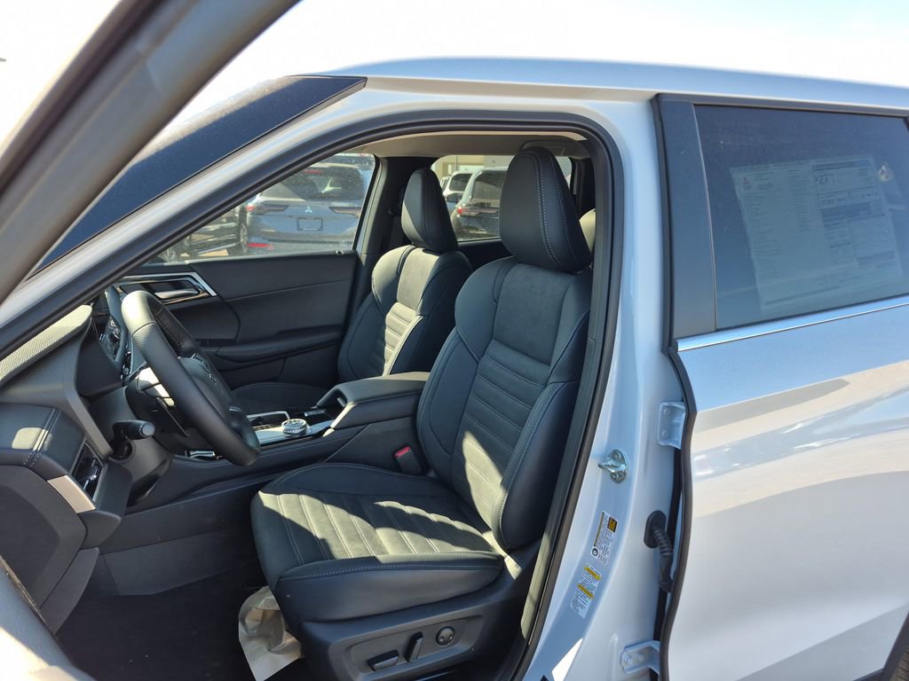 New 2026 Mitsubishi Outlander SE image 50