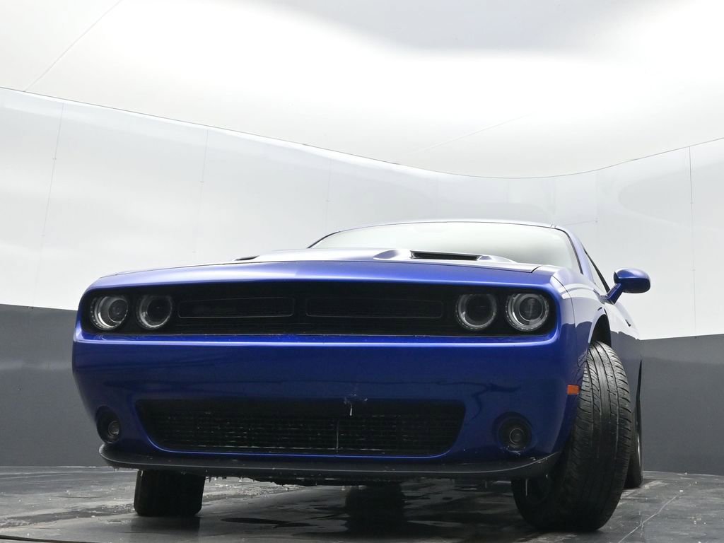 Certified 2022 Dodge Challenger SXT w/ Driver Convenience Group image 26