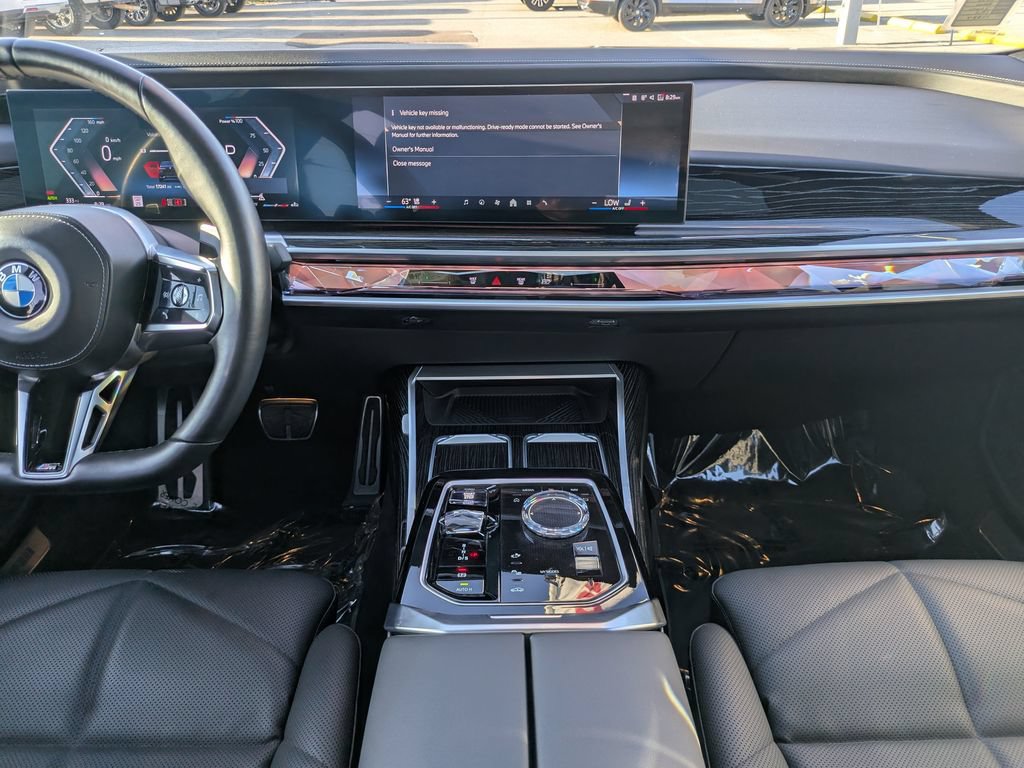 Used 2023 BMW 740i RWD image 14