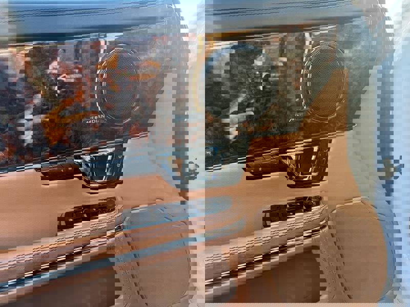 Used 2014 Jaguar XJ L Portfolio image 34