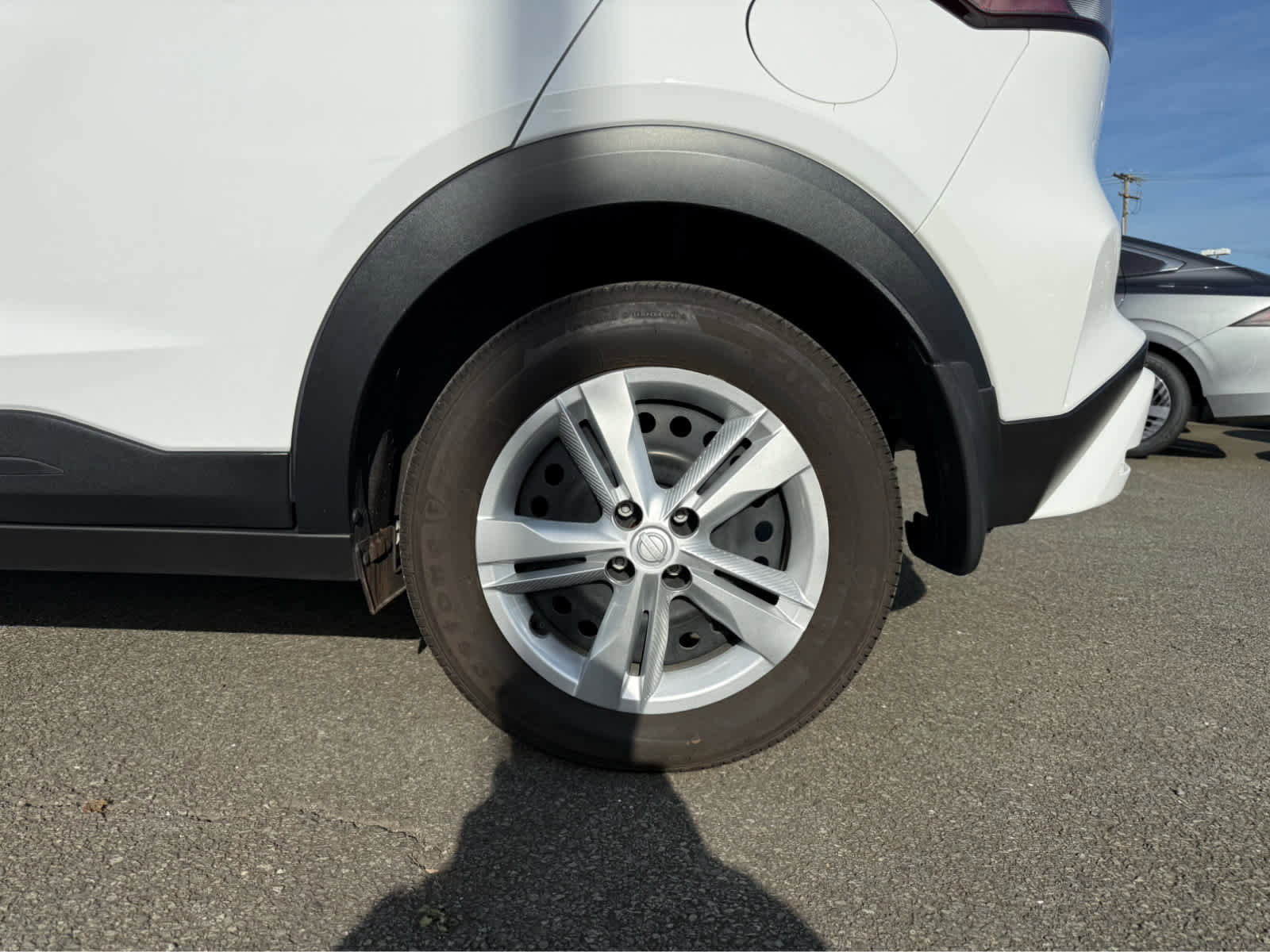 Used 2025 Nissan Kicks Play S FWD image 5