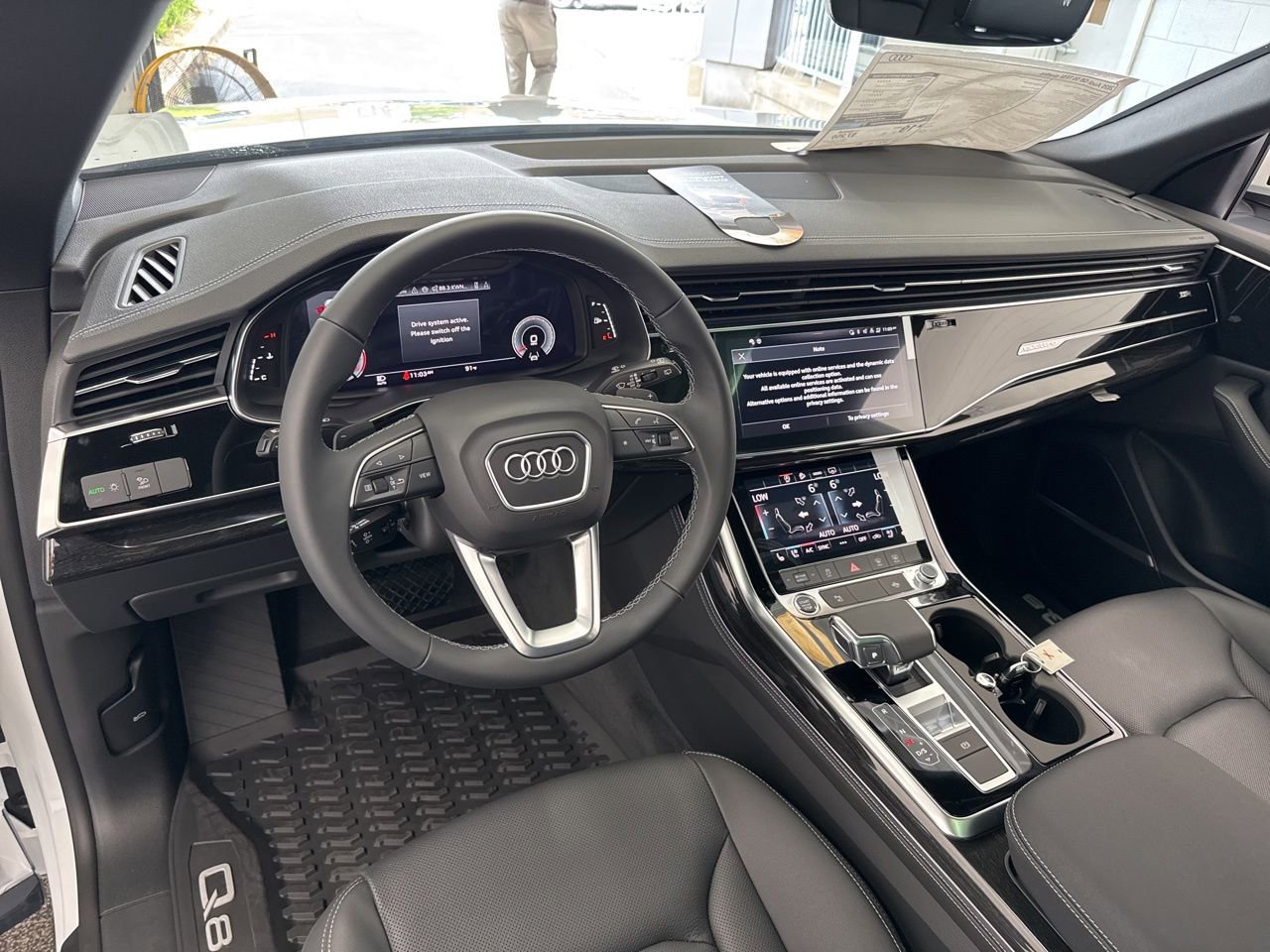 New 2025 Audi Q8 Premium Plus image 17