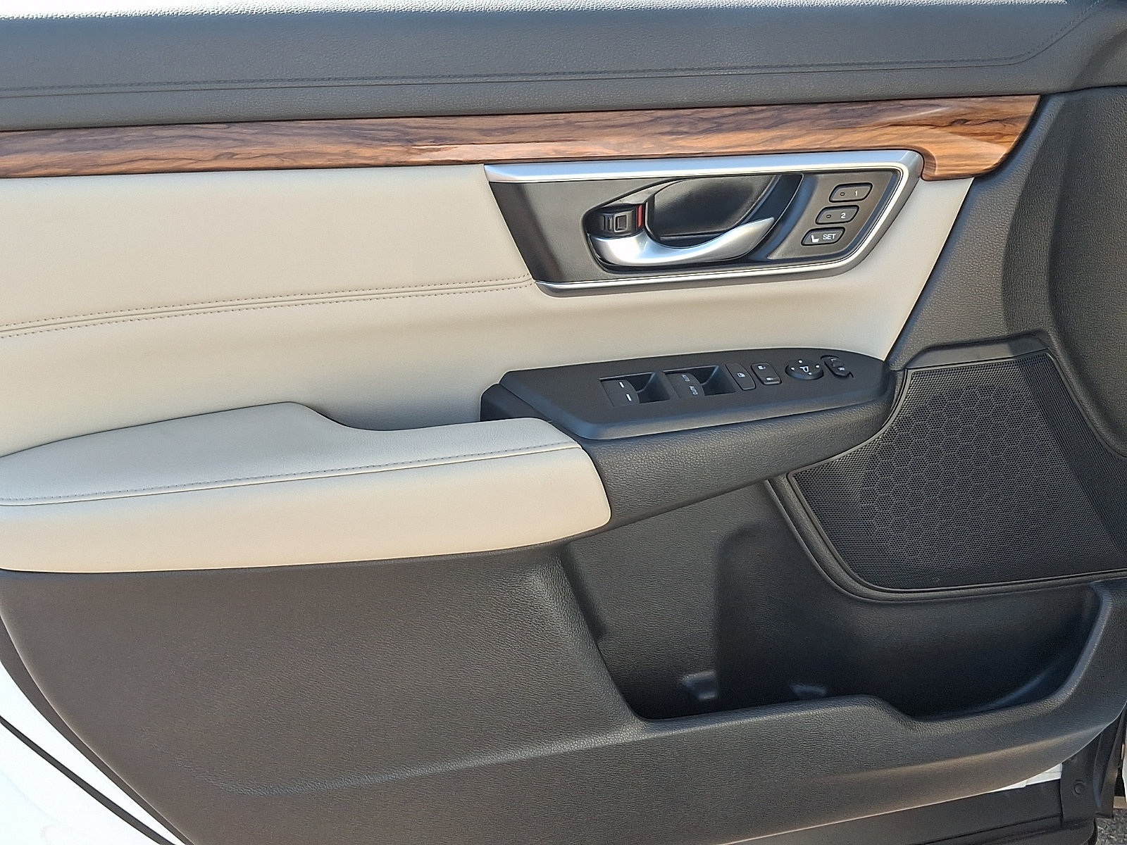 Used 2022 Honda CR-V EX-L image 12