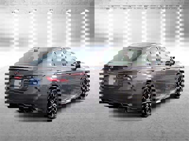 Used 2023 Toyota Camry SE image 8