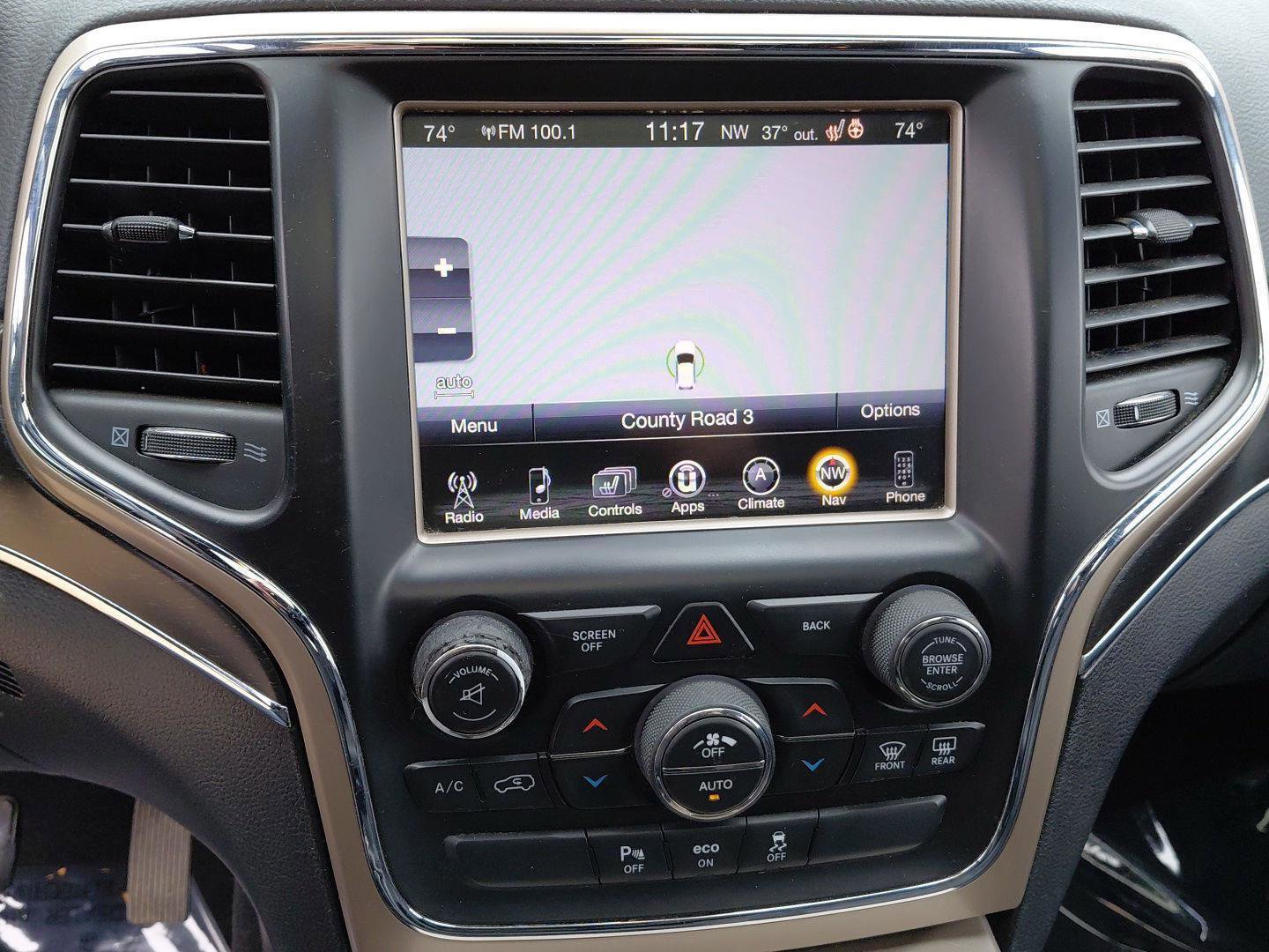 Used 2015 Jeep Grand Cherokee Limited w/ Luxury Group II image 30