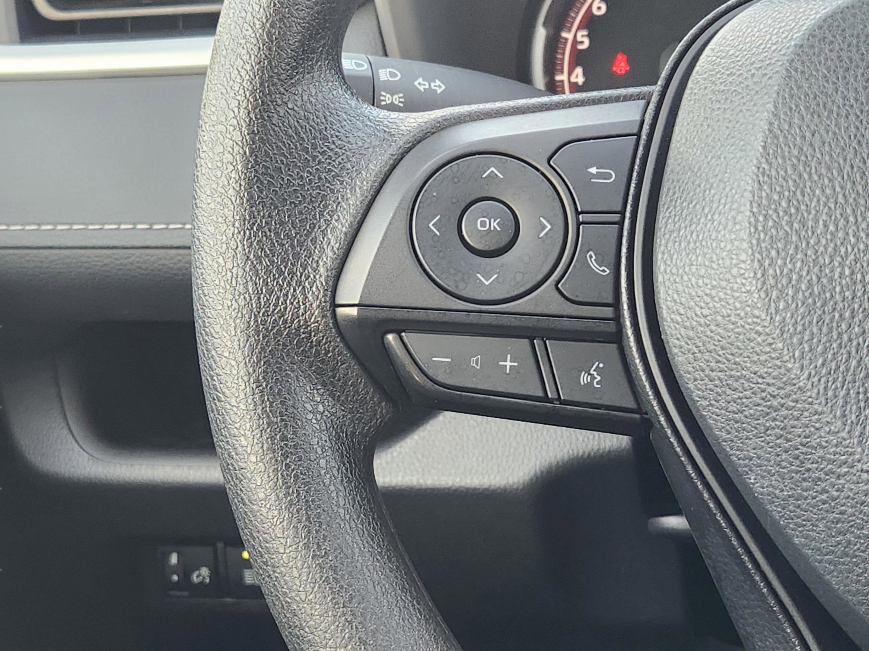 Used 2025 Toyota RAV4 LE image 24