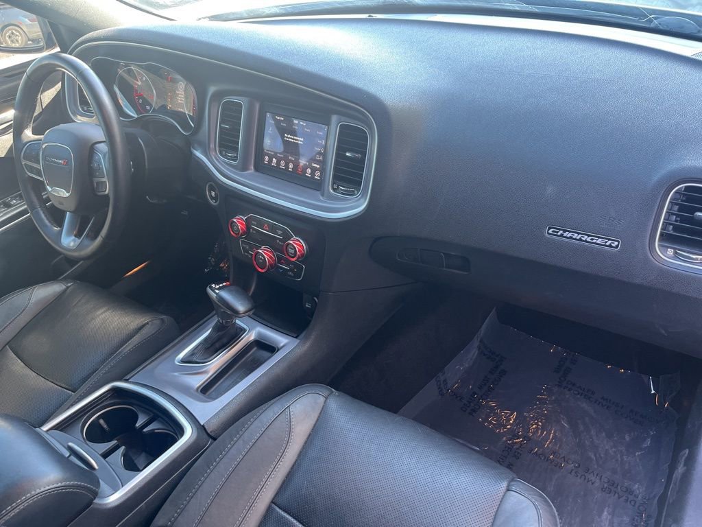 Used 2020 Dodge Charger SXT w/ Leather Interior Group image 23
