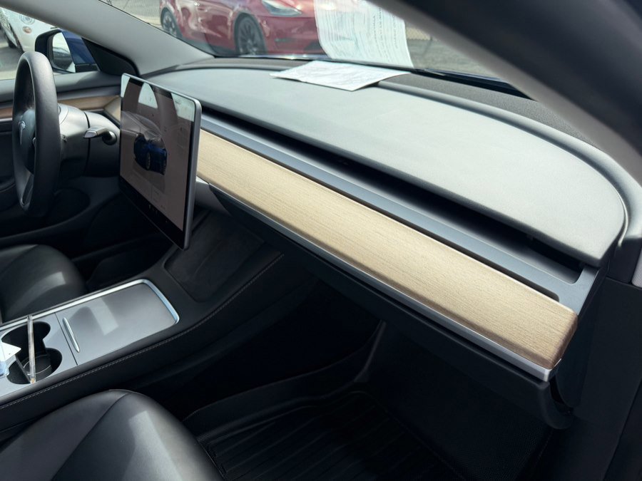 Used 2023 Tesla Model 3 Standard Range image 29
