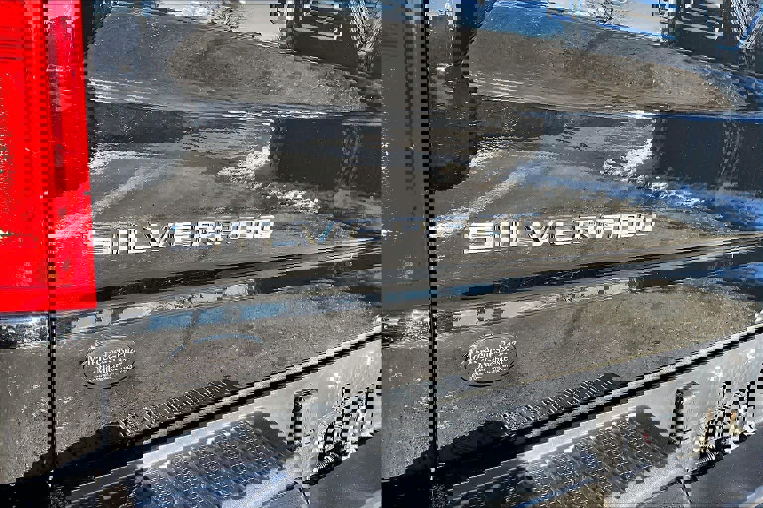 Used 2025 Chevrolet Silverado 1500 High Country w/ Technology Package AWD/4WD image 31