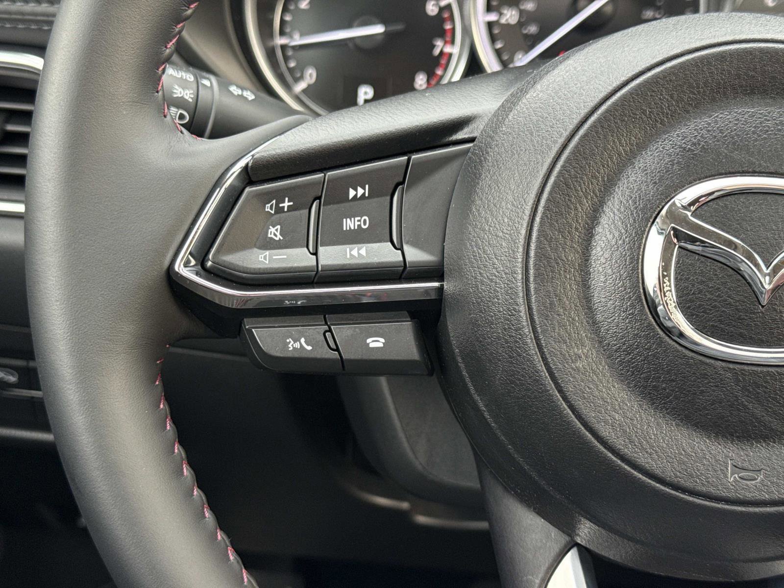 Used 2023 MAZDA CX-5 Carbon Edition image 9