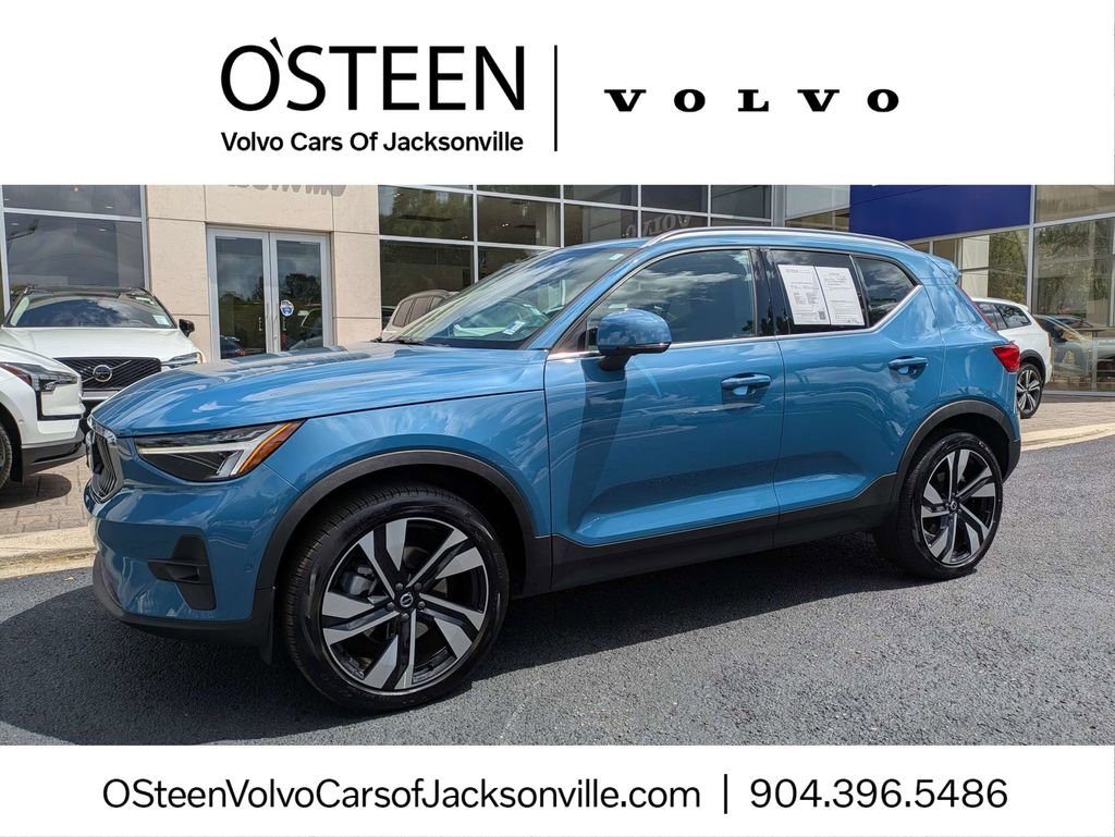 Used 2023 Volvo XC40 B5 Plus w/ Protection Package Premier