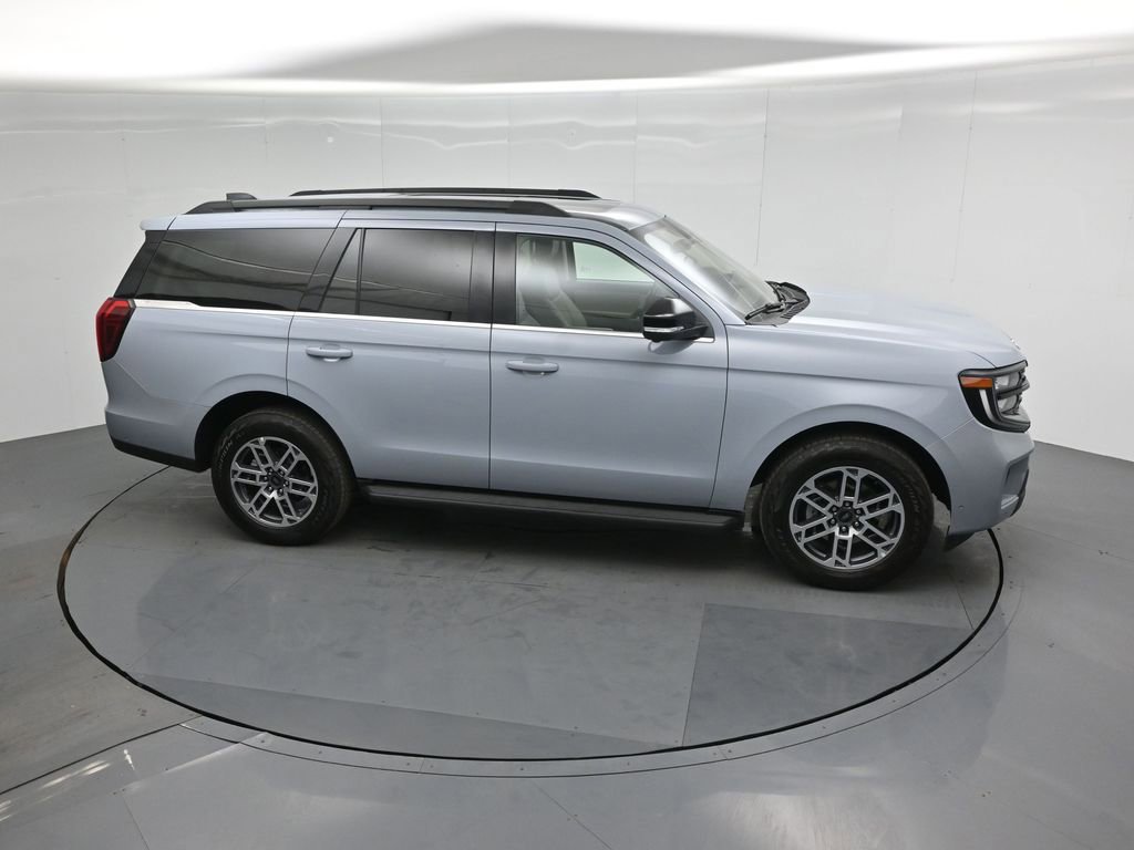 Certified 2025 Ford Expedition Active image 54