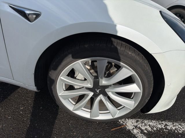 Used 2019 Tesla Model 3 Long Range image 13