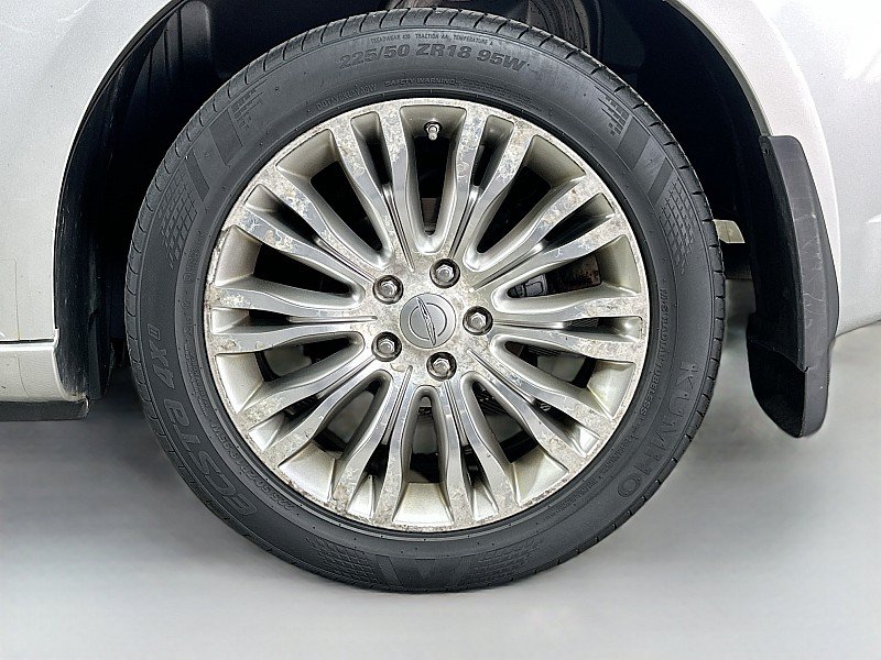 Used 2012 Chrysler 200 Limited w/ Sun/Sound Group FWD image 31