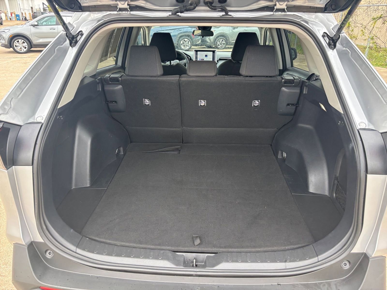 Used 2025 Toyota RAV4 LE image 30