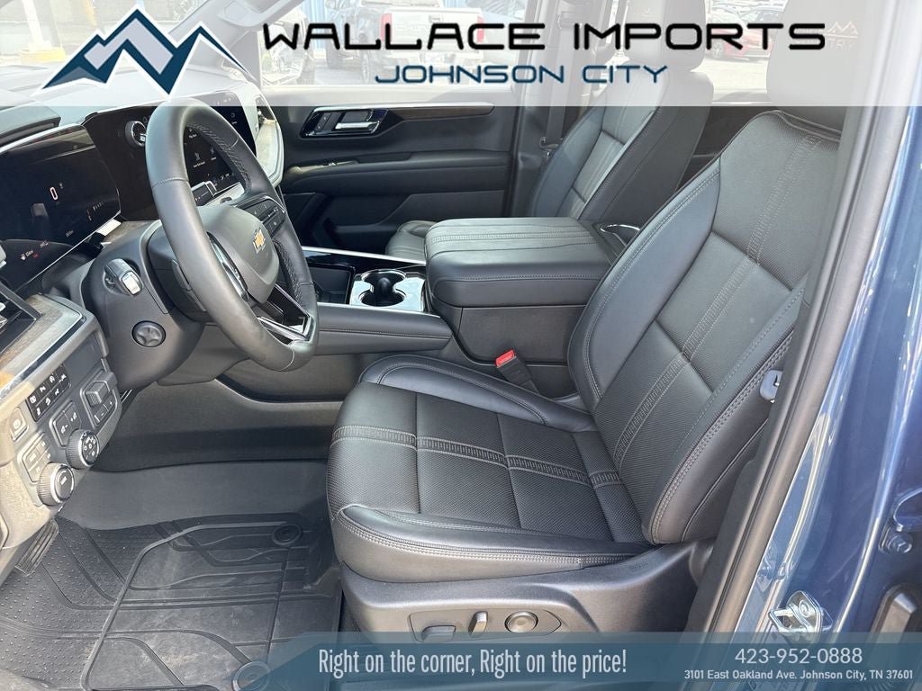 Used 2025 Chevrolet Suburban High Country w/ Sun And Tow Package AWD/4WD image 13