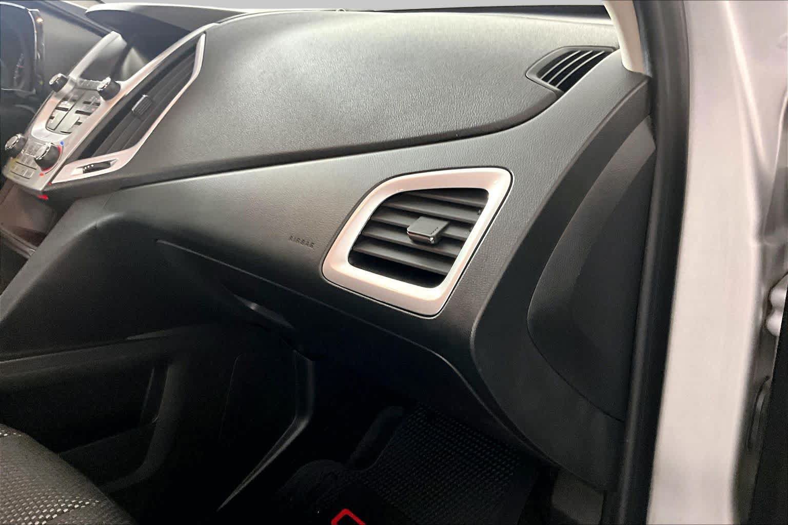 Used 2016 GMC Terrain SLE FWD image 17