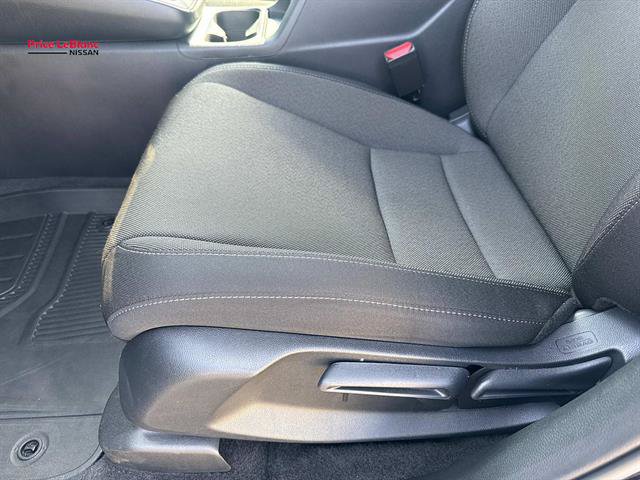 Used 2025 Honda CR-V LX image 15