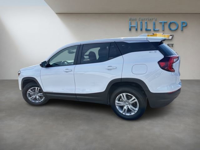 Used 2024 GMC Terrain SLE image 11