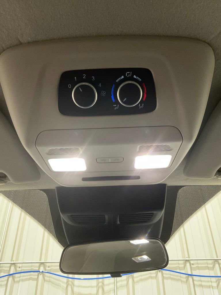 Used 2024 Ford Transit 350 XLT image 20