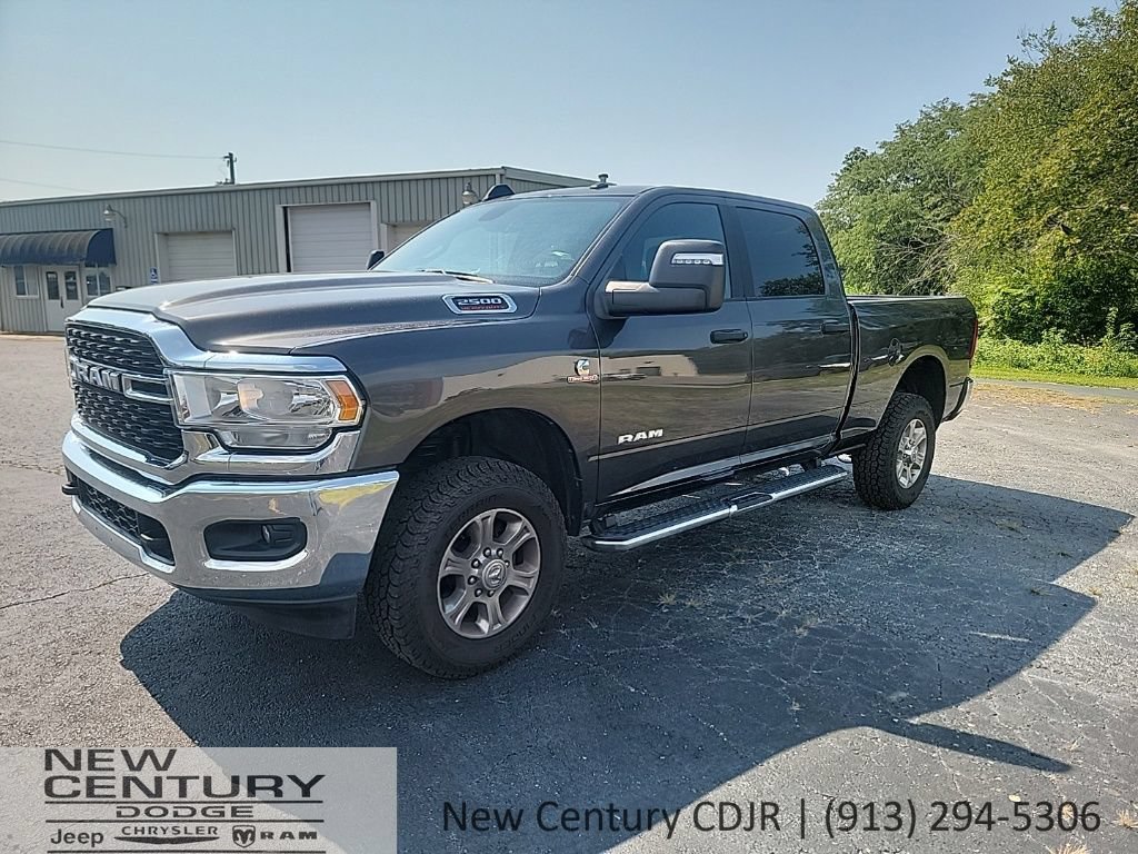 Used 2024 RAM 2500 Big Horn AWD/4WD image 1