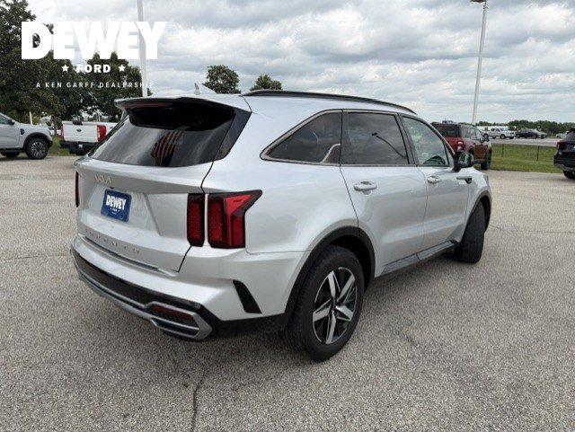 Used 2022 Kia Sorento EX w/ Panoramic Sunroof Package FWD image 8