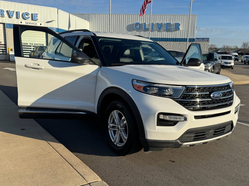 Used 2023 Ford Explorer XLT w/ Equipment Group 202A image 31