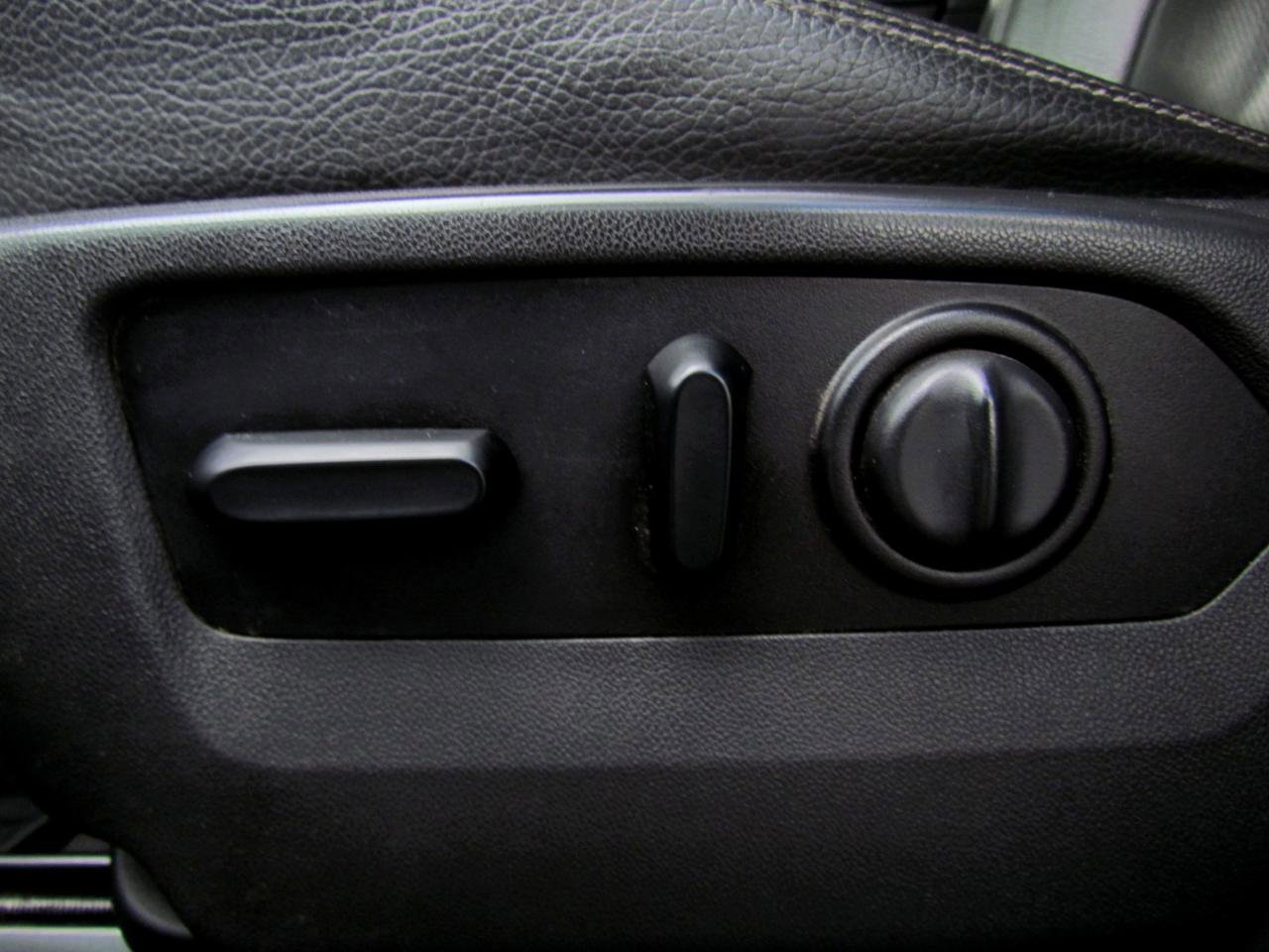 Used 2021 GMC Sierra 3500 Denali w/ Denali Ultimate Package image 25