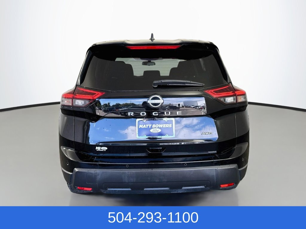 Used 2024 Nissan Rogue S AWD/4WD image 8