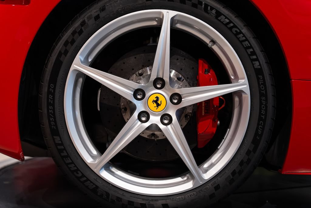 Used 2010 Ferrari 458 Italia Coupe RWD image 15