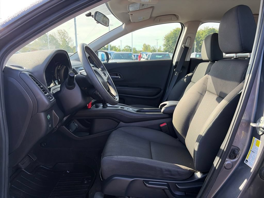 Used 2019 Honda HR-V LX image 14