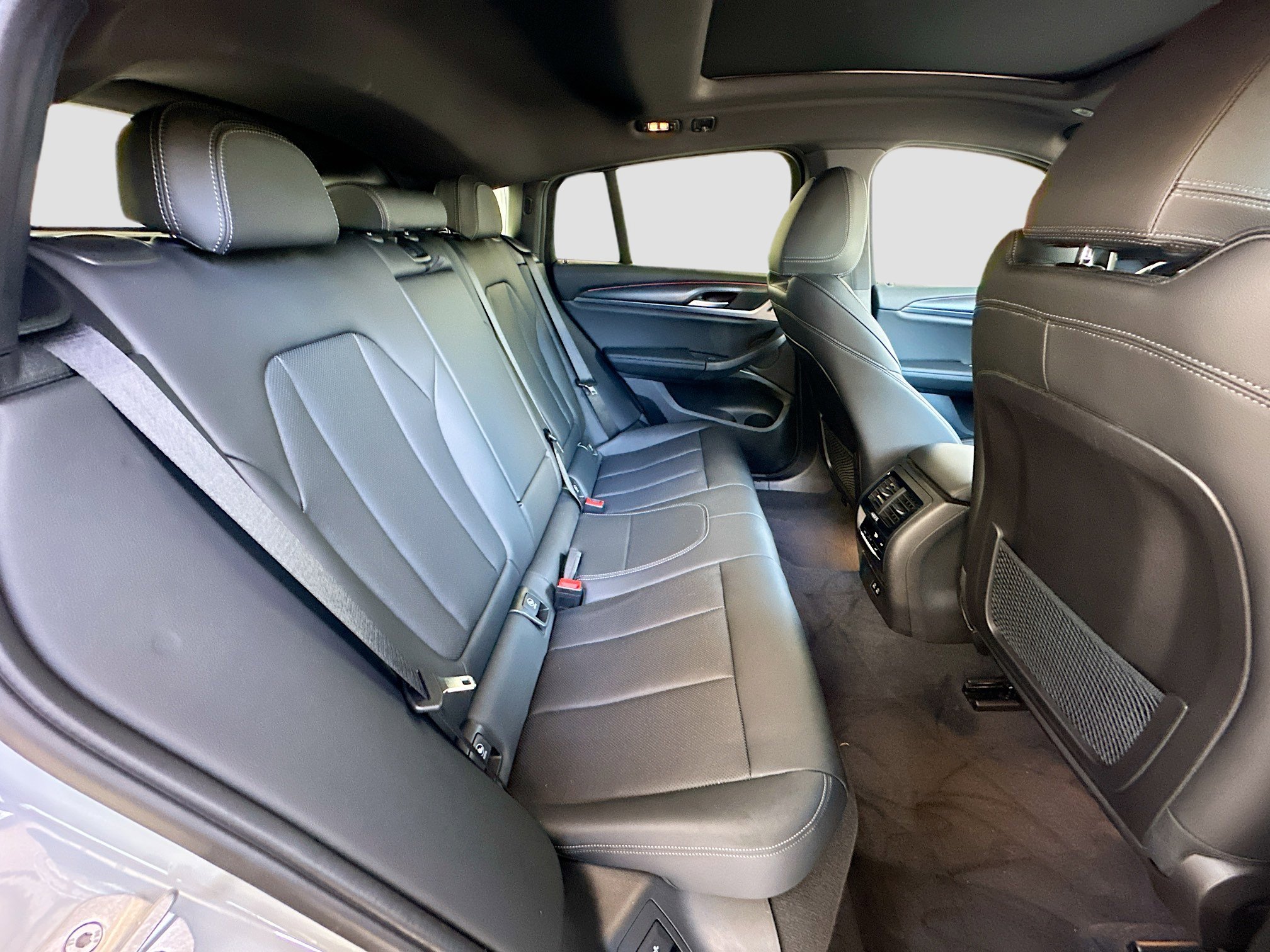 Used 2023 BMW X4 xDrive30i w/ M Sport Package image 28