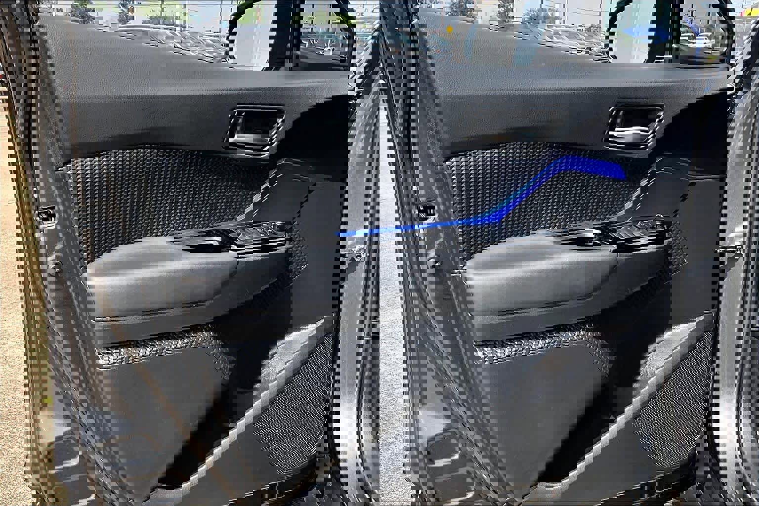 Used 2021 Toyota C-HR XLE FWD image 21