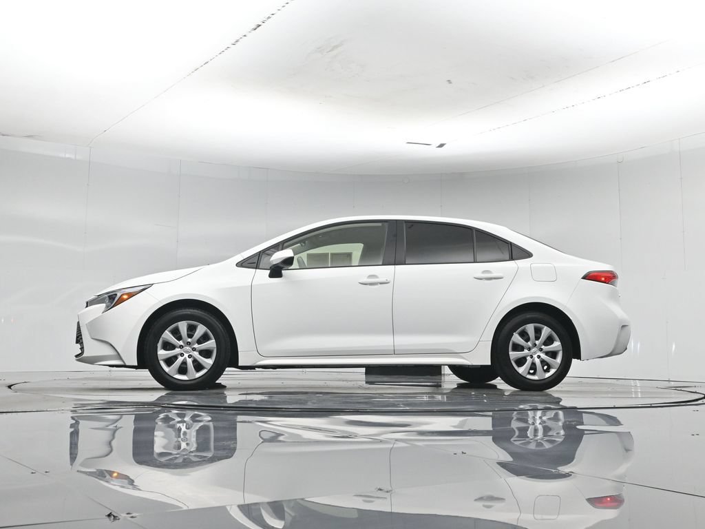 Used 2026 Toyota Corolla LE w/ Carpet Mat Package (TMS) FWD image 50