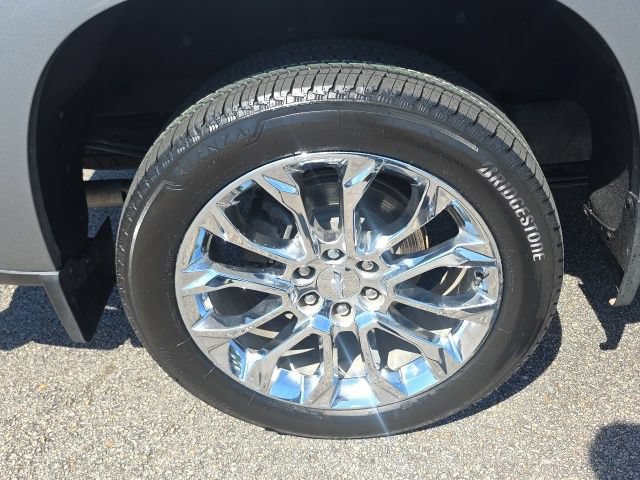 Used 2023 Chevrolet Silverado 1500 High Country AWD/4WD image 12