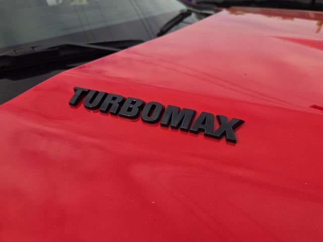 Certified 2025 Chevrolet Silverado 1500 Custom w/ Turbomax Blackout Package AWD/4WD image 38