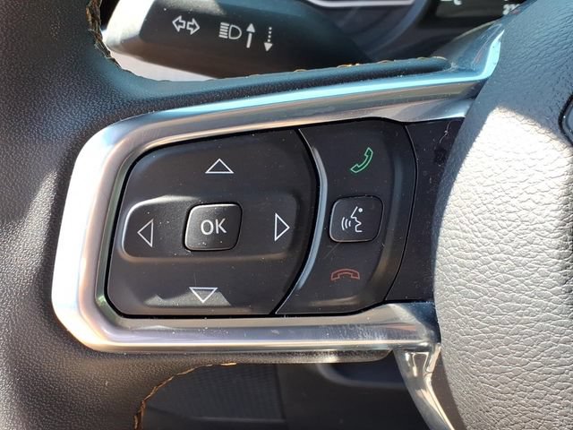 Used 2025 Jeep Wrangler Unlimited Sahara AWD/4WD image 24