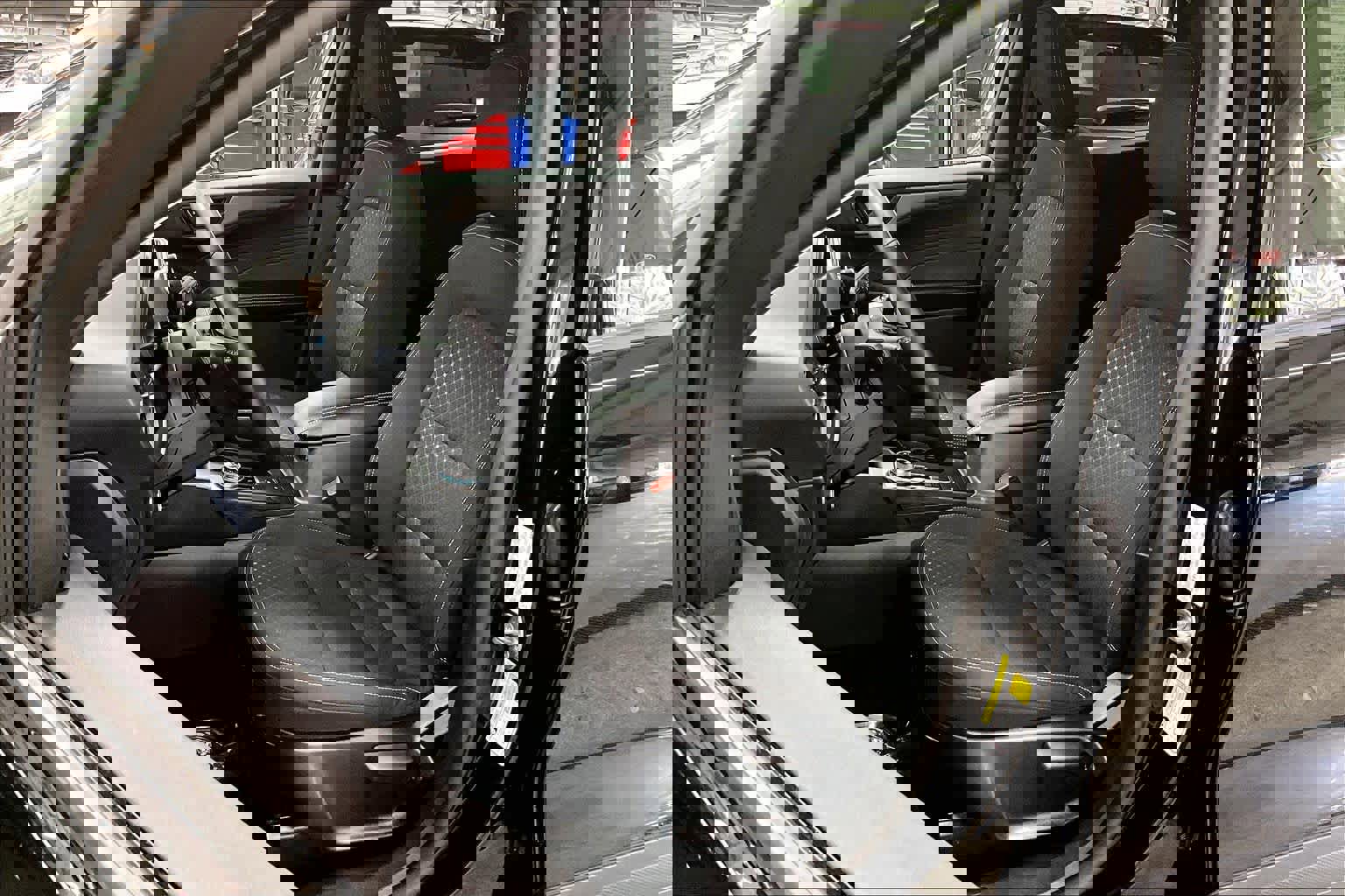 Used 2025 Ford Escape Active w/ Cold Weather Package image 8