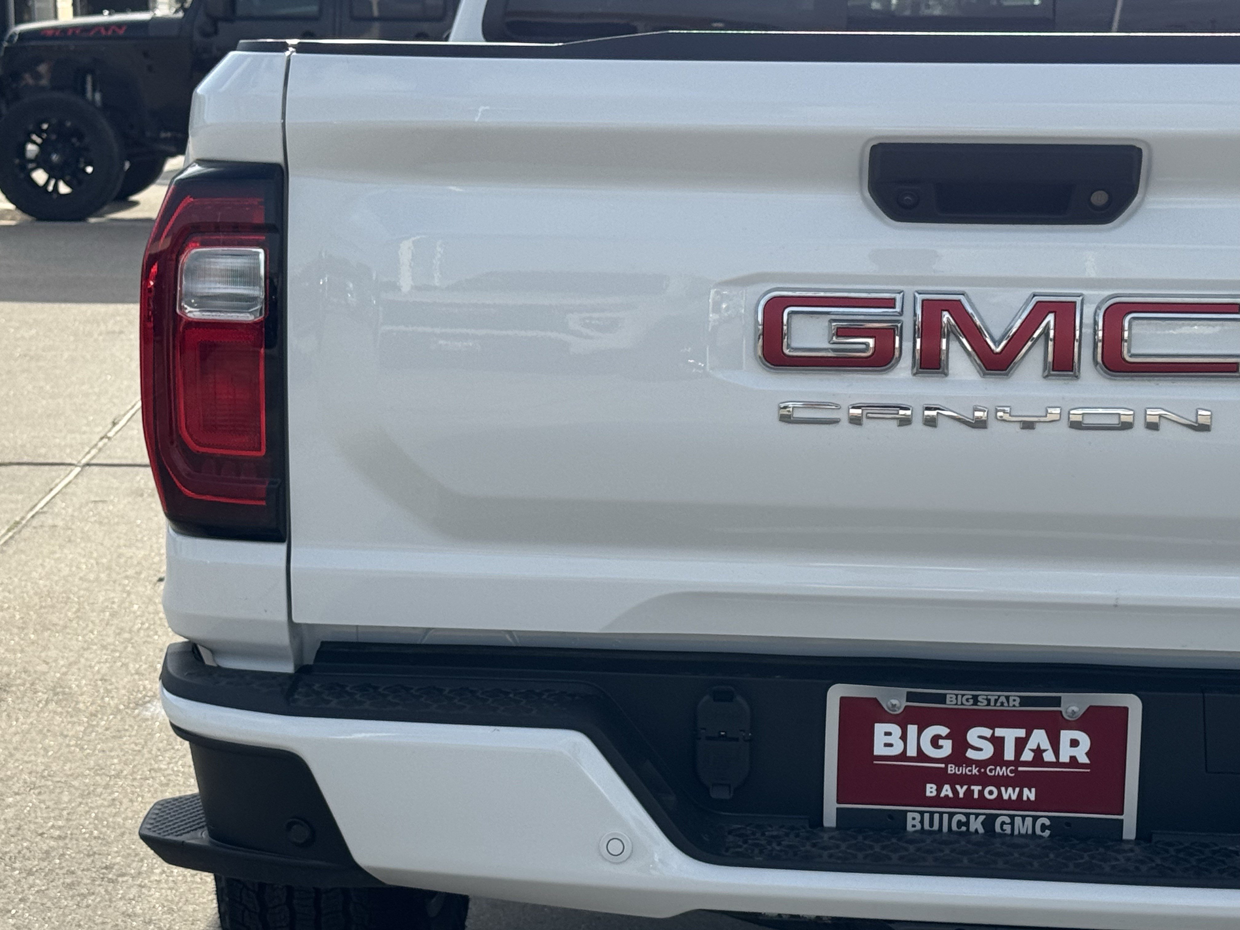 New 2026 GMC Canyon Elevation w/ Convenience Package RWD image 11