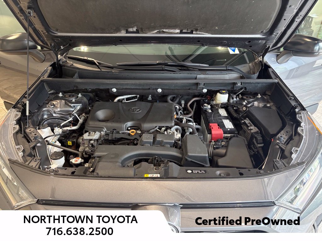 Used 2022 Toyota RAV4 LE w/ Carpet Mat Package (TMS) AWD/4WD image 26