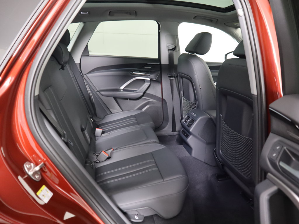Used 2025 Audi Q5 Premium w/ Premium Plus AWD/4WD image 24
