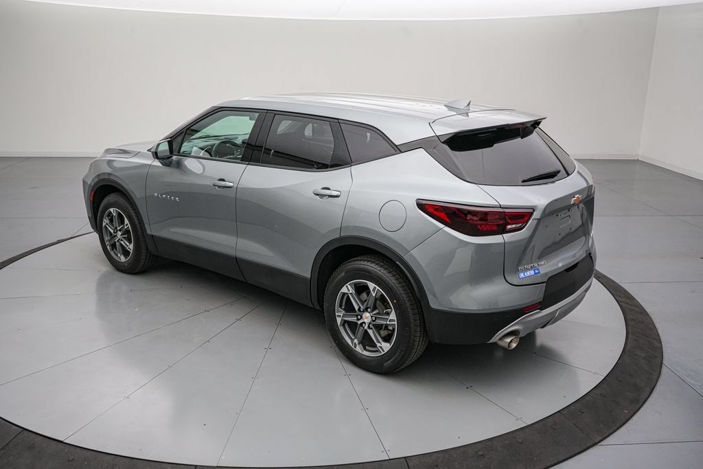 Used 2025 Chevrolet Blazer LT AWD/4WD image 7