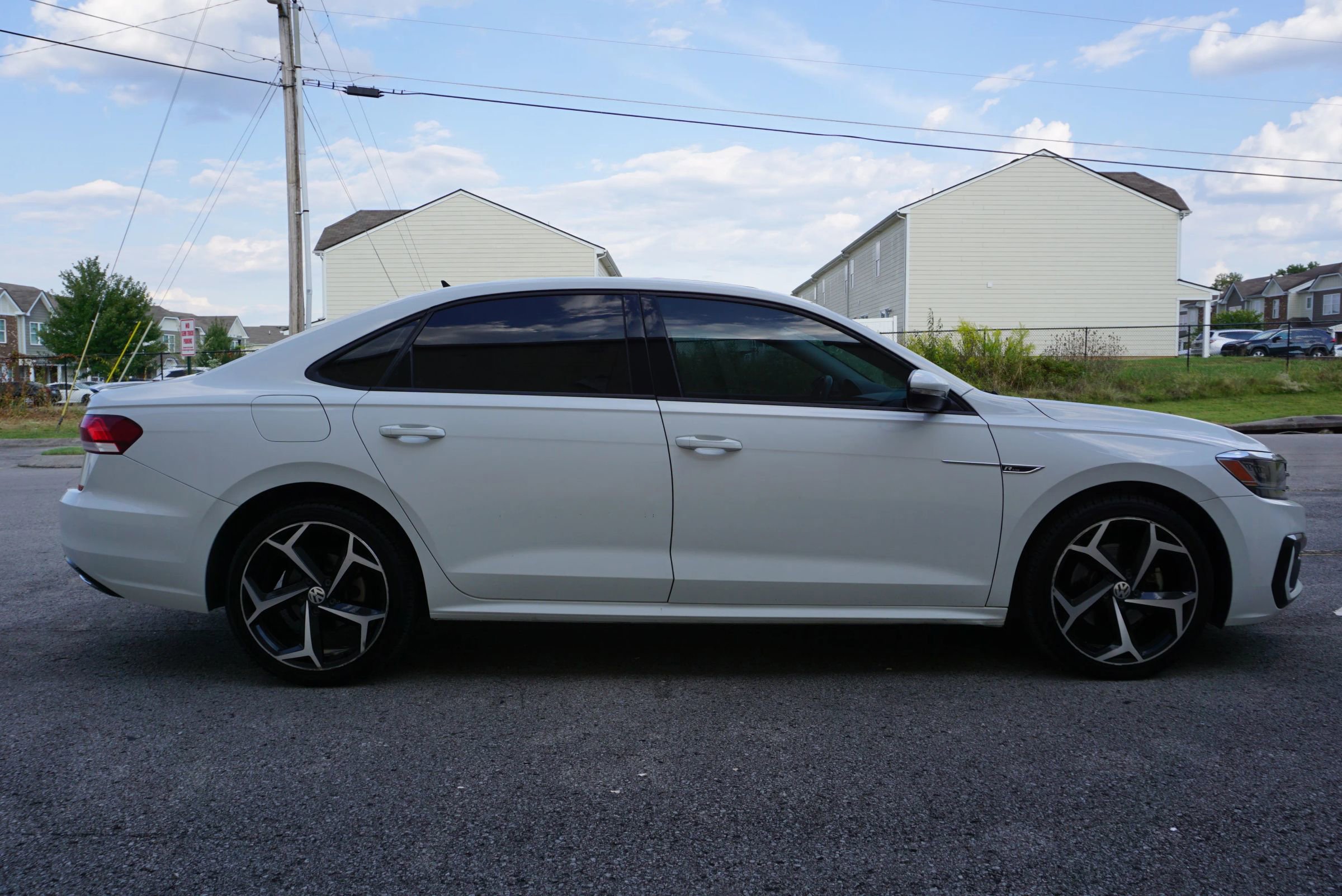 Used 2020 Volkswagen Passat 2.0T R-Line image 4