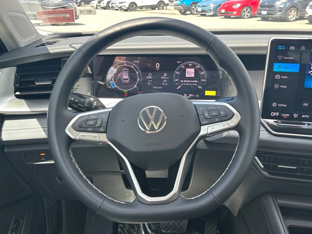 New 2026 Volkswagen Tiguan SE AWD/4WD image 14