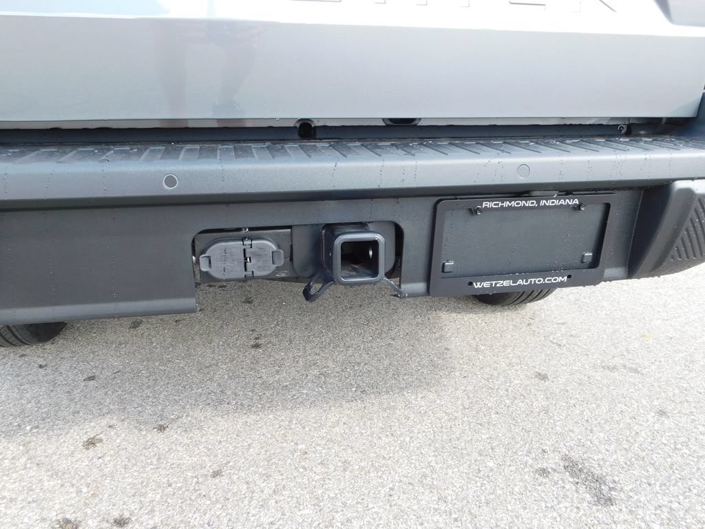 New 2026 Ford Maverick XLT w/ Equipment Group 301A AWD/4WD image 6