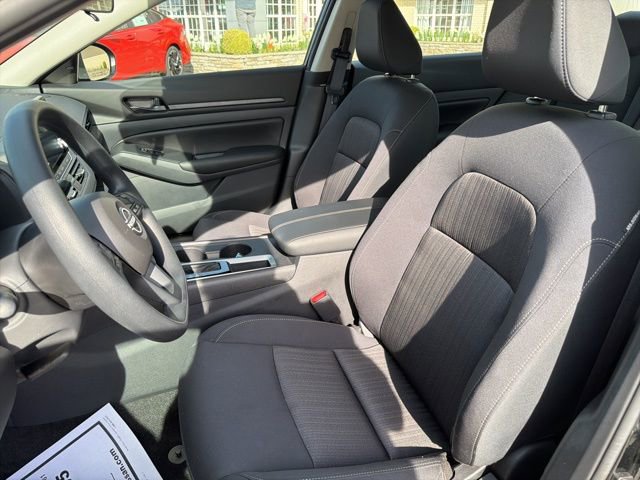 Certified 2025 Nissan Altima 2.5 S FWD image 9