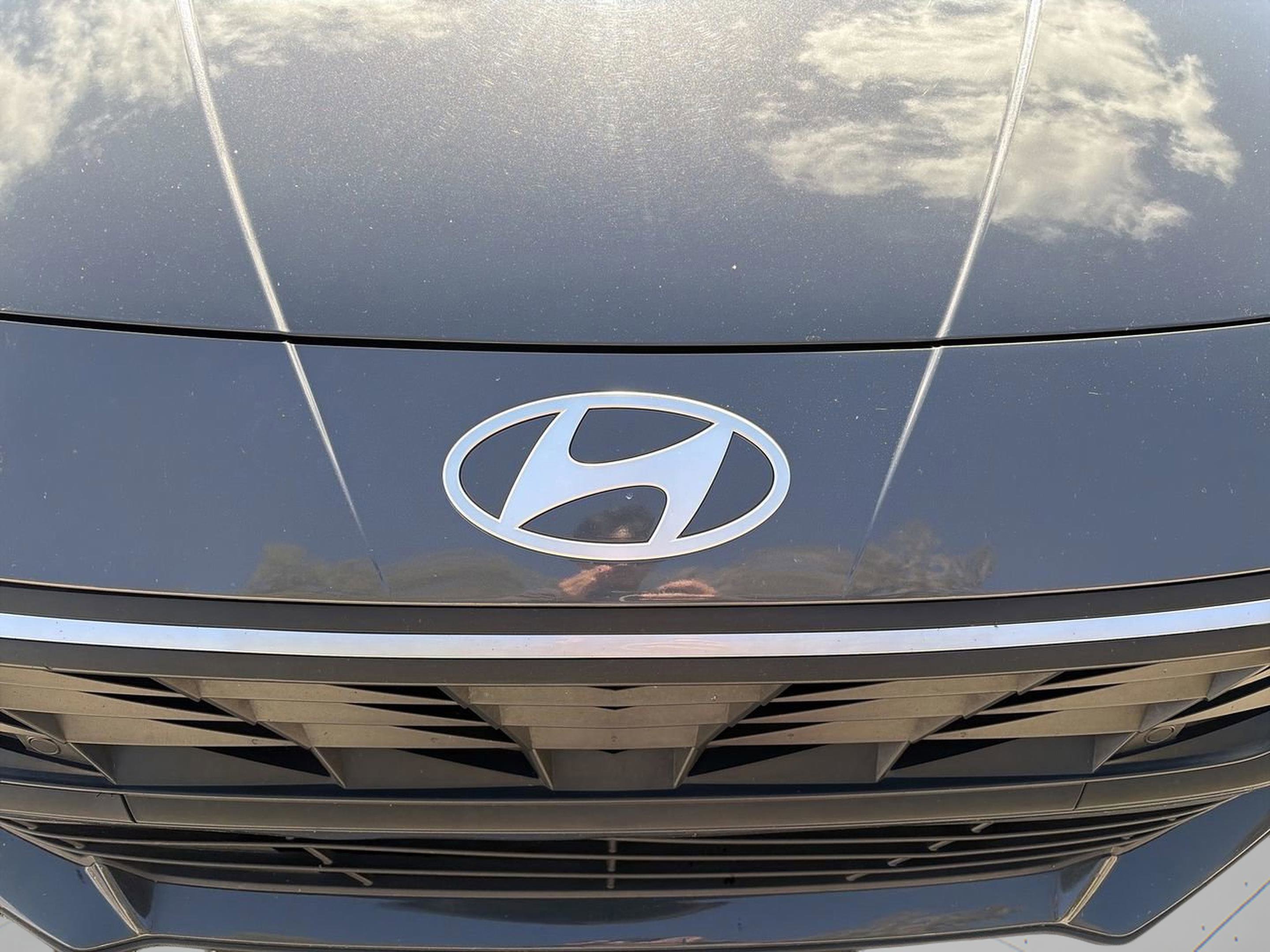 Used 2024 Hyundai Elantra SEL image 24