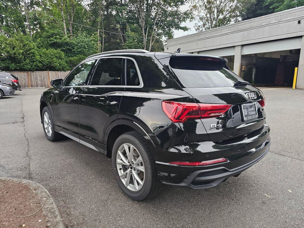 Used 2025 Audi Q3 2.0T Premium AWD/4WD image 5