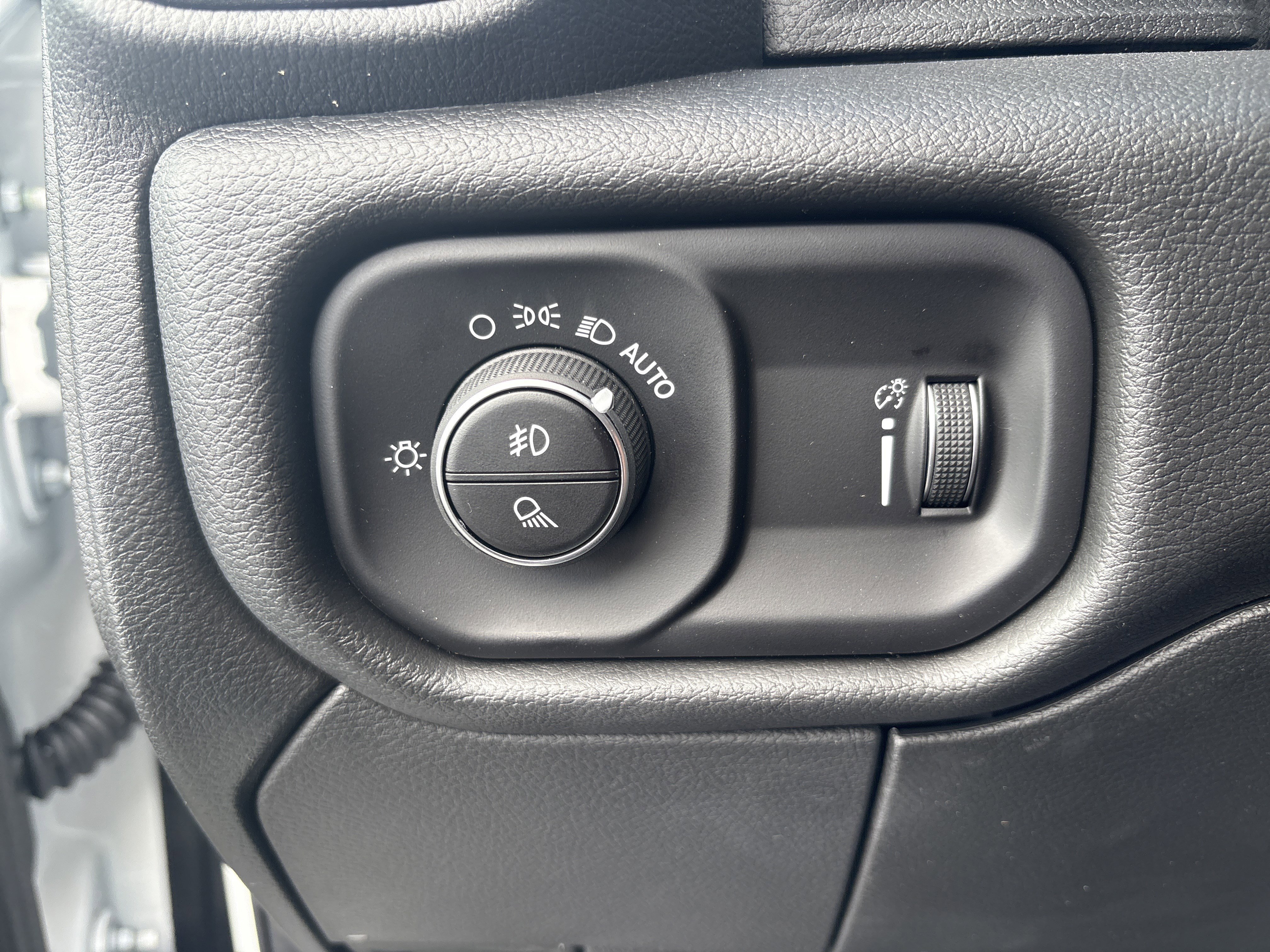 New 2025 RAM 2500 Tradesman AWD/4WD image 14