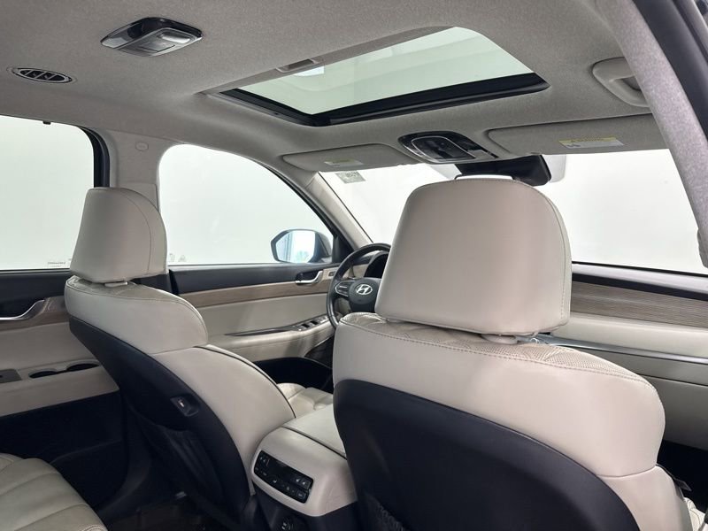 Used 2022 Hyundai Palisade Limited w/ Cargo Package image 15